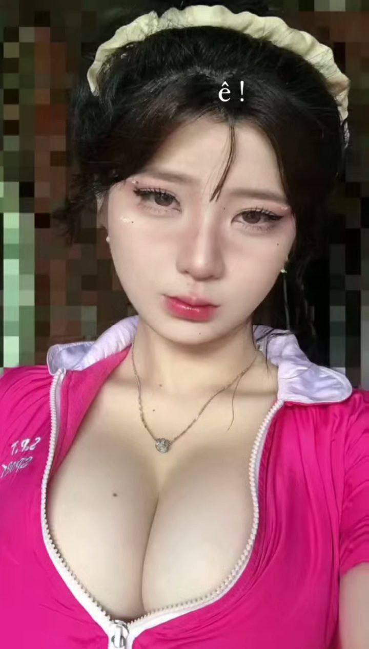 Anh trai cho tiền để được xoạc nhỏ em kế ngon